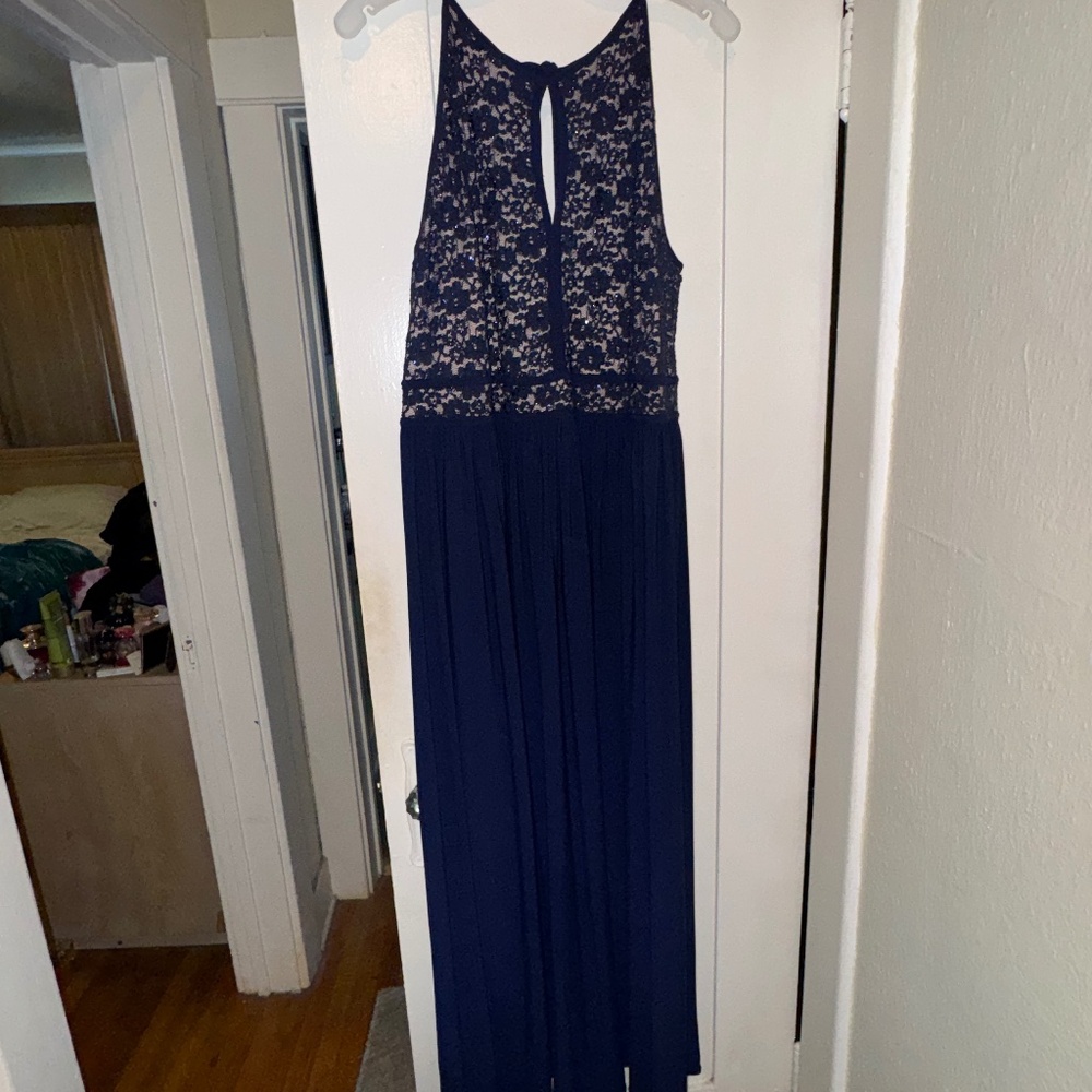 Navy Blue Evening Gown with Keyhole front/back (Size 18W)